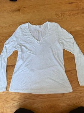Patagonia White V-Neck Long Sleeve Women's Tee